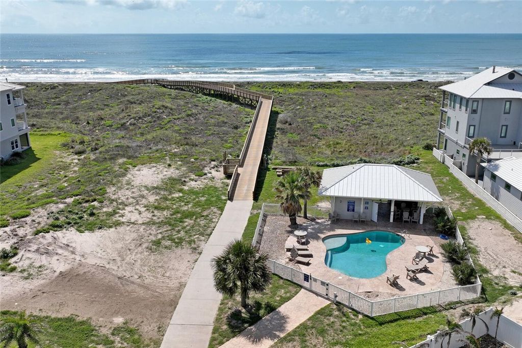 125 Frontside Dr, Corpus Christi, TX 78418 — photo 5