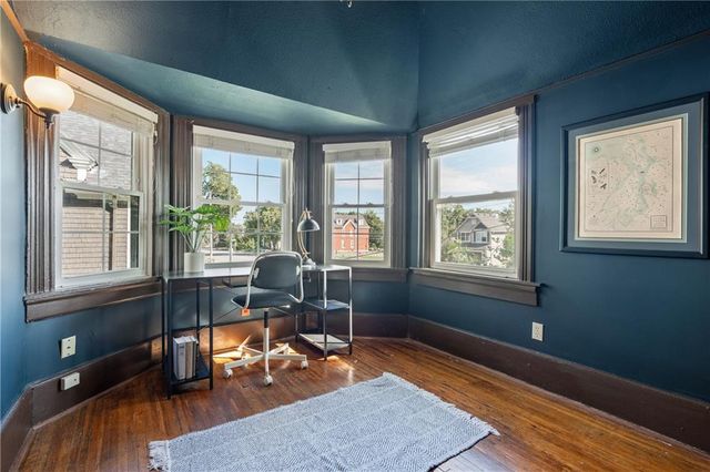 2406 Brooklyn Avenue, Kansas City, MO 64127