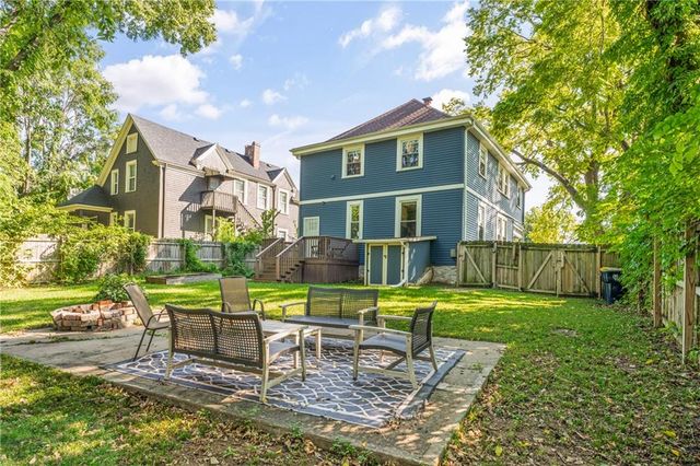 2406 Brooklyn Avenue, Kansas City, MO 64127