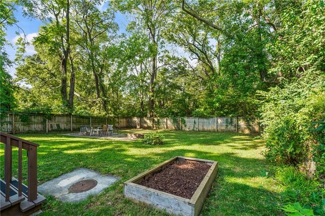 2406 Brooklyn Avenue, Kansas City, MO 64127