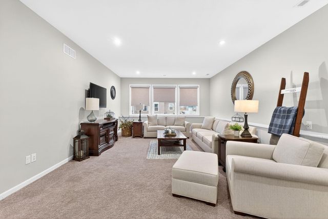 143 Cinnamon Teal Street, Pickerington, OH 43147