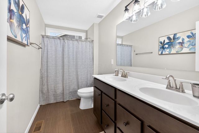 143 Cinnamon Teal Street, Pickerington, OH 43147