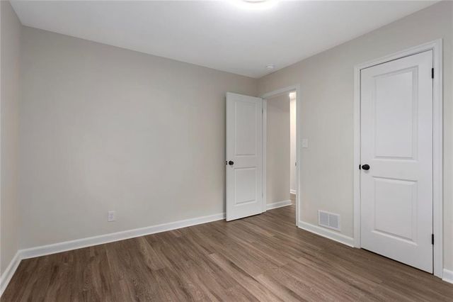 11200 E 40th Street S, Independence, MO 64052