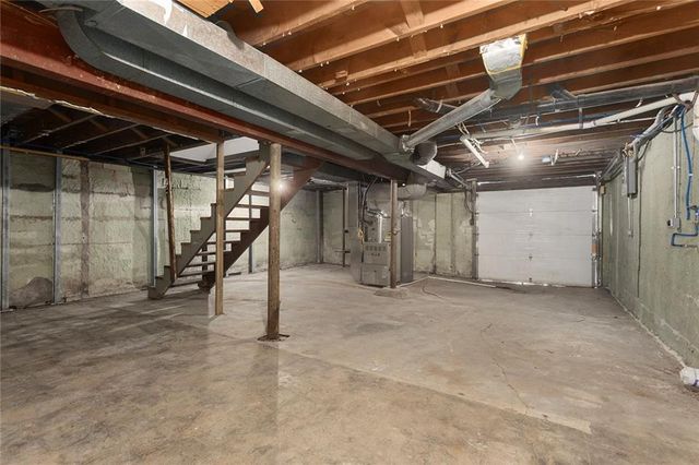 11200 E 40th Street S, Independence, MO 64052