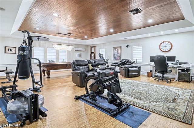 9250 The LN, Naples, FL 34109
