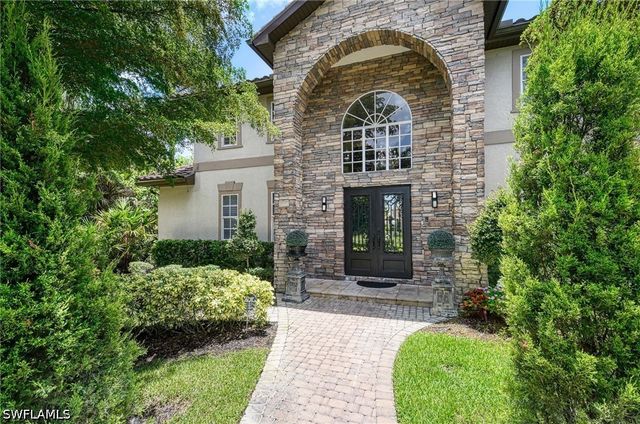 9250 The LN, Naples, FL 34109