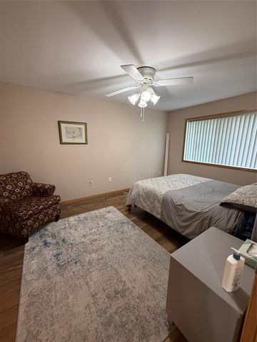 4222 W Robin Meadows Lane, Eau Claire, WI 54701