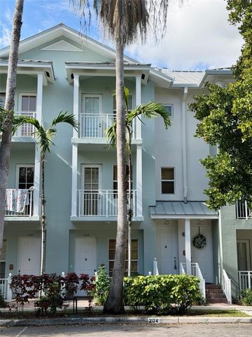 353 SW 13 Terrace 353, Fort Lauderdale, FL 33312