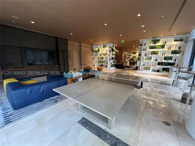 45 SW 9th St 4408, Miami, FL 33130