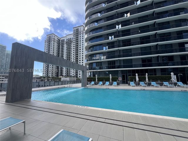 45 SW 9th St 4408, Miami, FL 33130