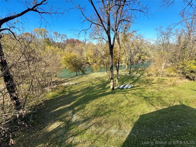 8273 E Doe Run Road, Madison, IN 47250