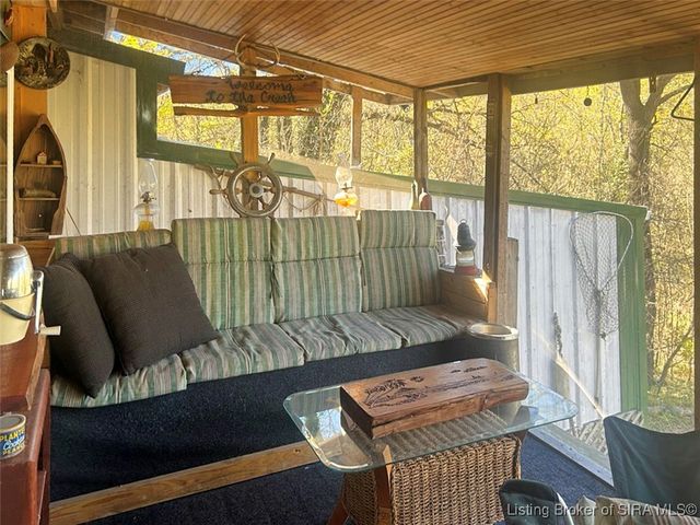 8273 E Doe Run Road, Madison, IN 47250