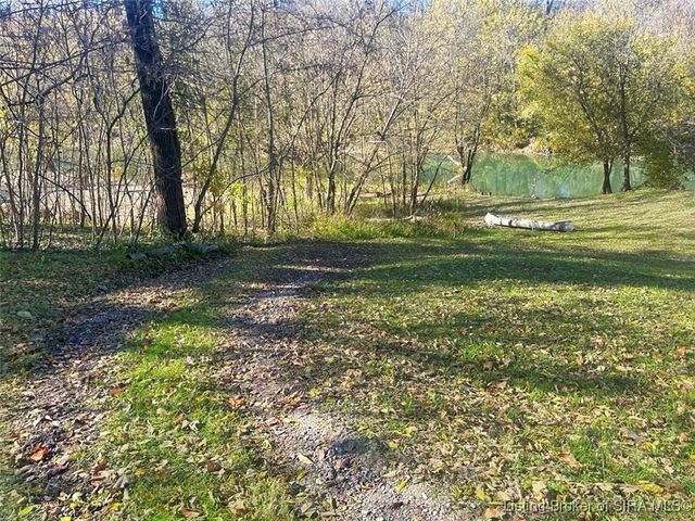 8273 E Doe Run Road, Madison, IN 47250