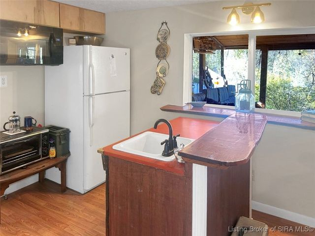 8273 E Doe Run Road, Madison, IN 47250