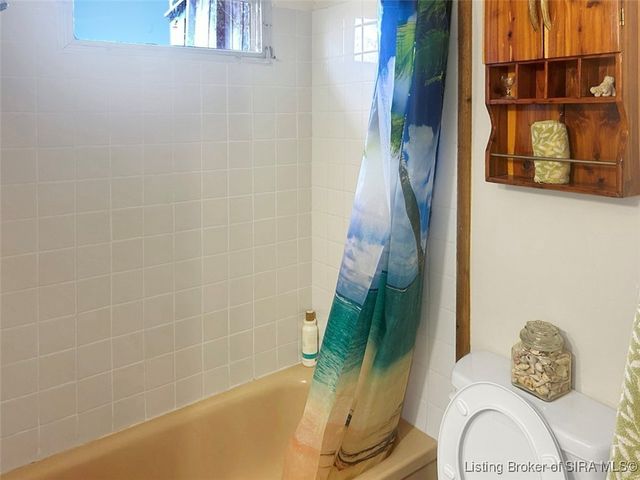 8273 E Doe Run Road, Madison, IN 47250