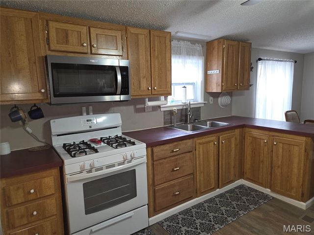 377 South Oak, Wappapello, MO 63966