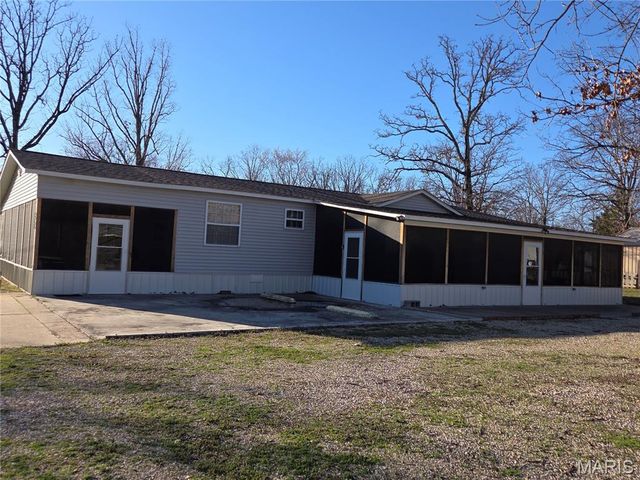 377 South Oak, Wappapello, MO 63966