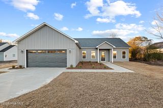 409 Wade Drive, Richlands, NC 28574