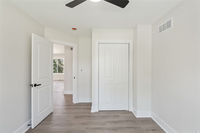 4026 Glover Avenue, Des Moines, IA 50315