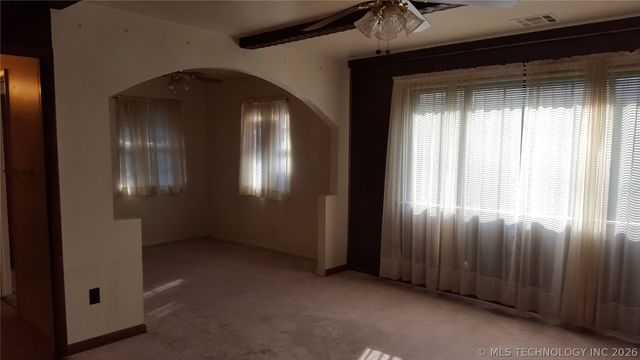 5512 N Hartford Place, Tulsa, OK 74126