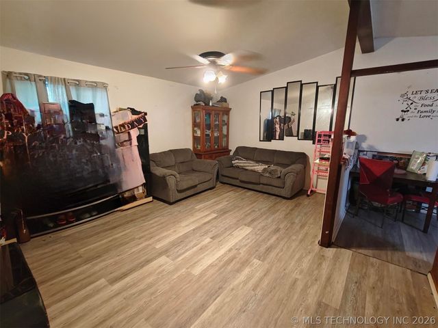 5512 N Hartford Place, Tulsa, OK 74126