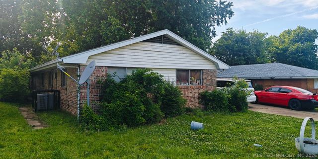 5512 N Hartford Place, Tulsa, OK 74126