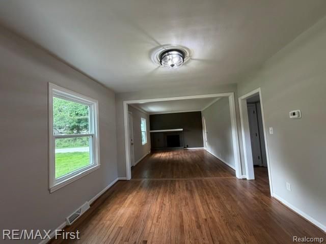 16045 Oporto Street, Livonia, MI 48154