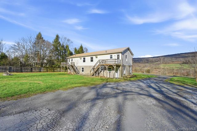 230-234 Vineyard Avenue 6, Highland, NY 12528