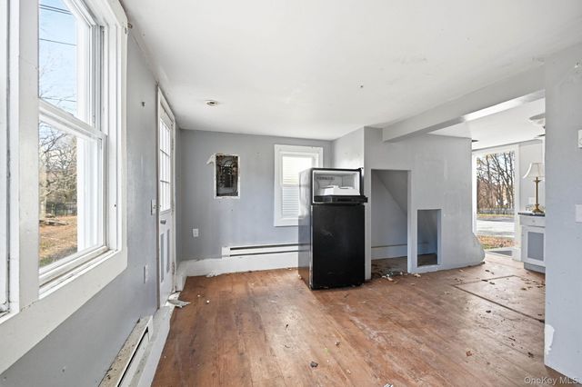 230-234 Vineyard Avenue 6, Highland, NY 12528