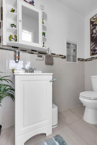 3130 NW 102nd St, Miami, FL 33147