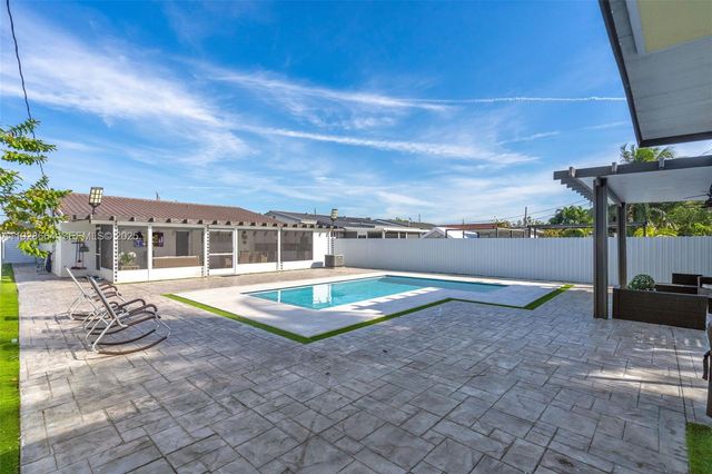 3130 NW 102nd St, Miami, FL 33147