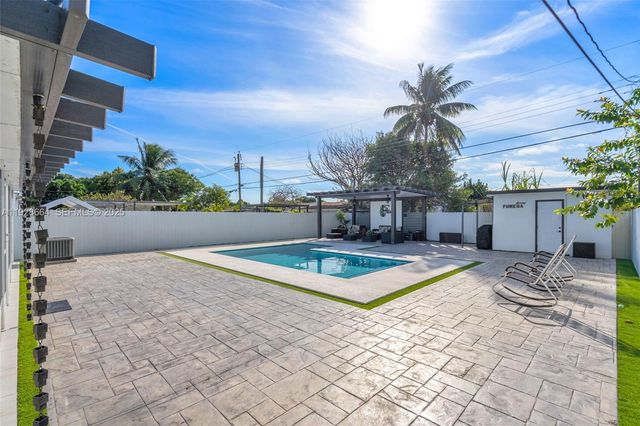 3130 NW 102nd St, Miami, FL 33147