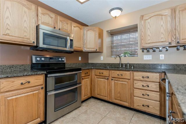 2703 Cabin Creek Court, Edwardsville, IL 62025