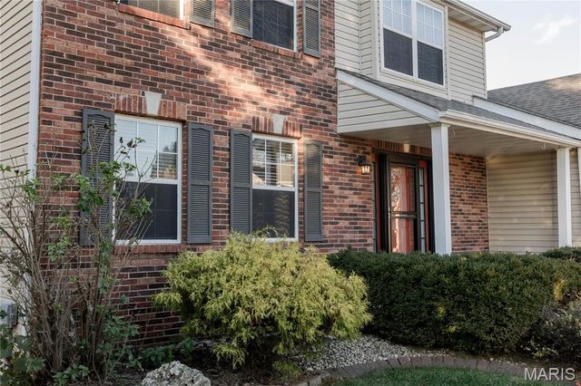 2703 Cabin Creek Court, Edwardsville, IL 62025