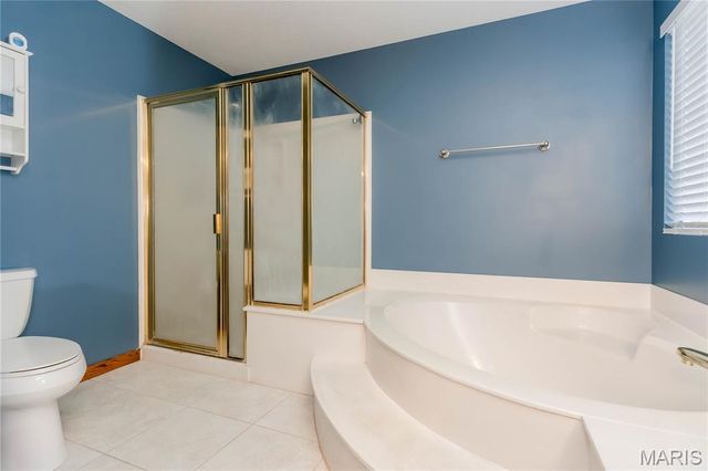 2703 Cabin Creek Court, Edwardsville, IL 62025