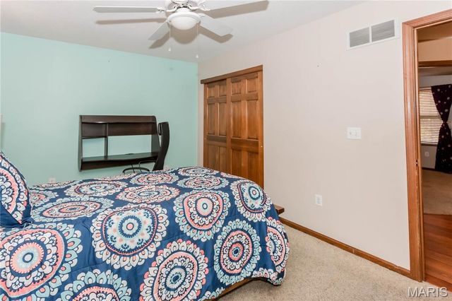 2703 Cabin Creek Court, Edwardsville, IL 62025