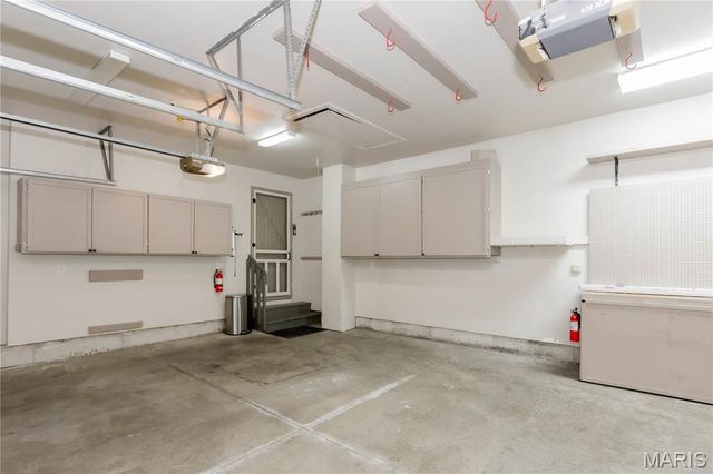 2703 Cabin Creek Court, Edwardsville, IL 62025