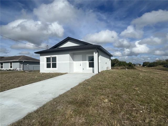 4000 21st ST SW, Lehigh Acres, FL 33976