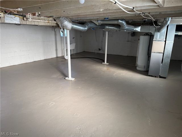 1134 Belvedere Avenue SE, Warren, OH 44484