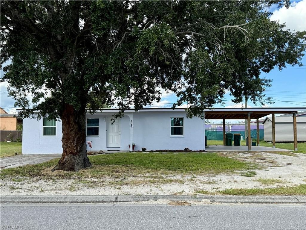 205 Martin DR NE, Port Charlotte, FL 33952