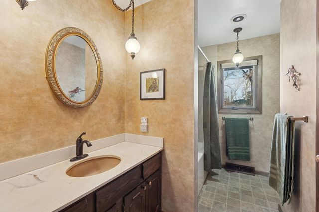 1632 Rivercrest Road N, Lakeland, MN 55043