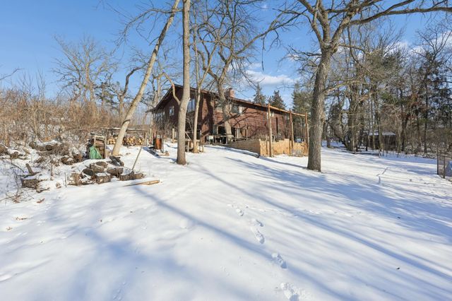 1632 Rivercrest Road N, Lakeland, MN 55043