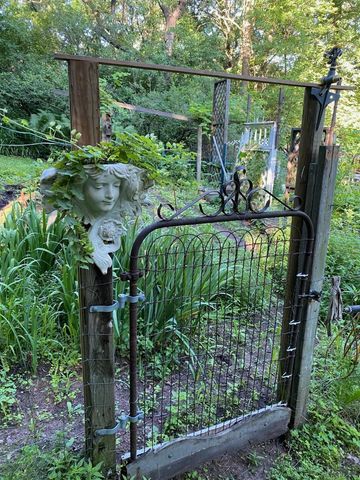 1632 Rivercrest Road N, Lakeland, MN 55043