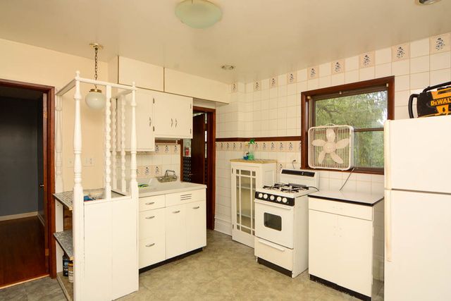 2825 W SHAKESPEARE Avenue 2, Chicago, IL 60647