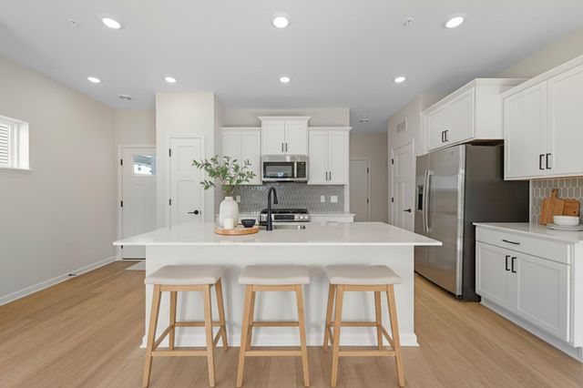 1003 130th Court E, Rosemount, MN 55068