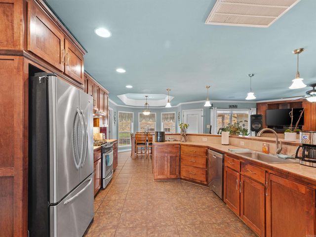 101 West Lake Cove, Beebe, AR 72012