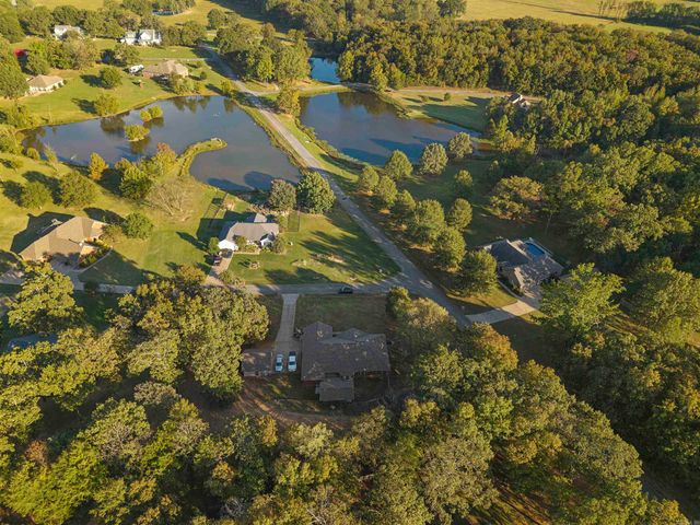 101 West Lake Cove, Beebe, AR 72012