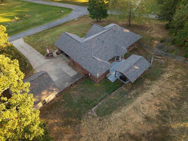 101 West Lake Cove, Beebe, AR 72012