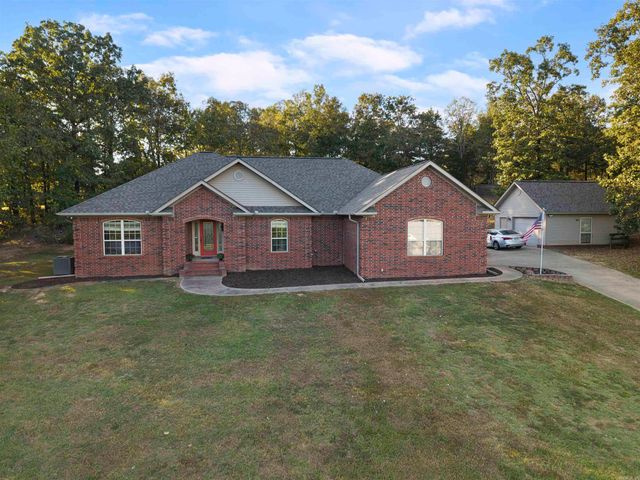 101 West Lake Cove, Beebe, AR 72012