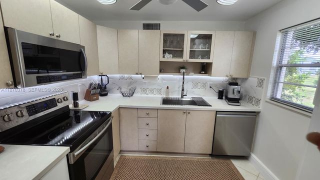 2001 Ventnor G 2001 2001, Deerfield Beach, FL 33442